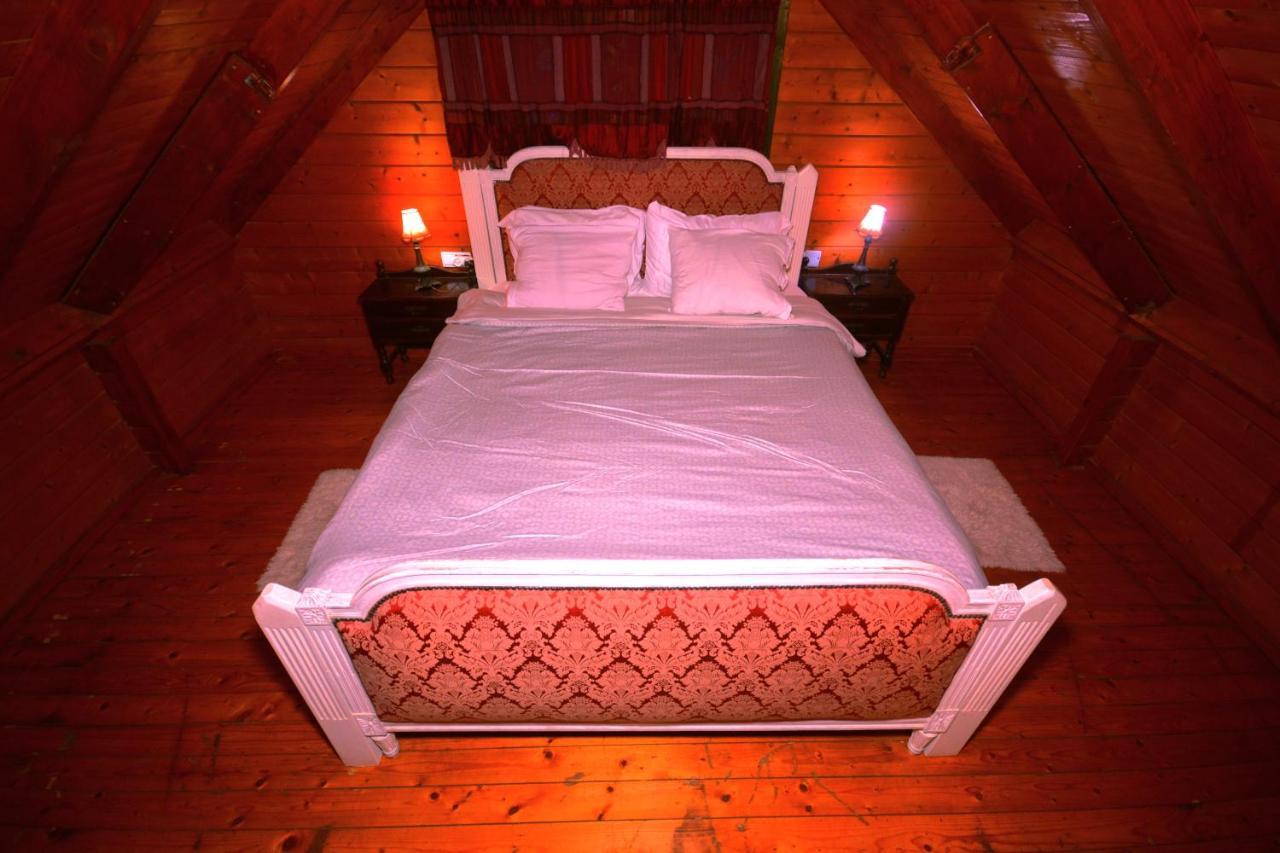 Family Cabin Menaẖemya Eksteriør billede