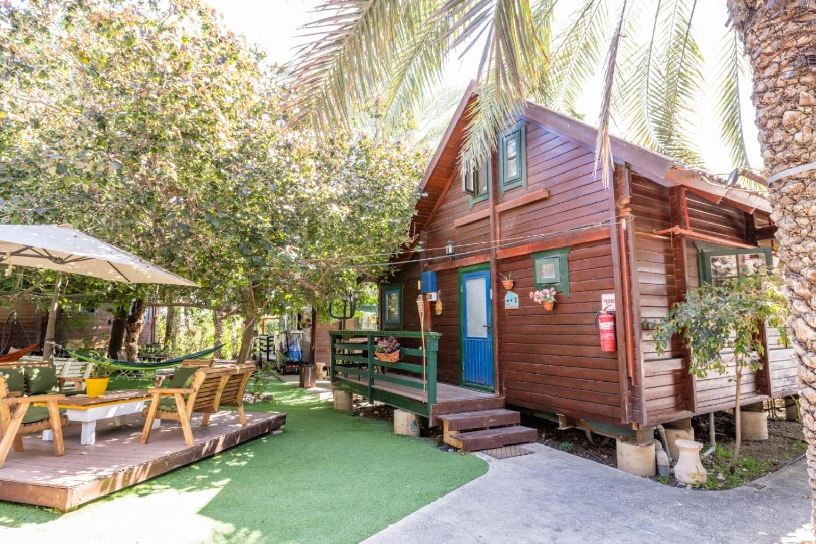 Family Cabin Menaẖemya Eksteriør billede