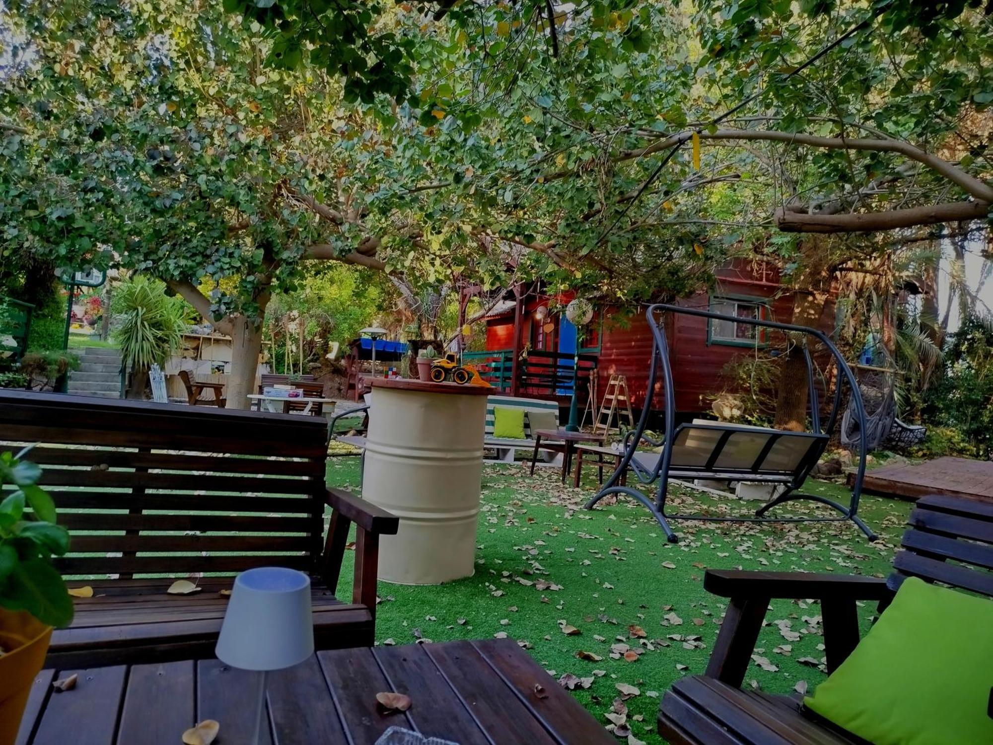 Family Cabin Menaẖemya Eksteriør billede